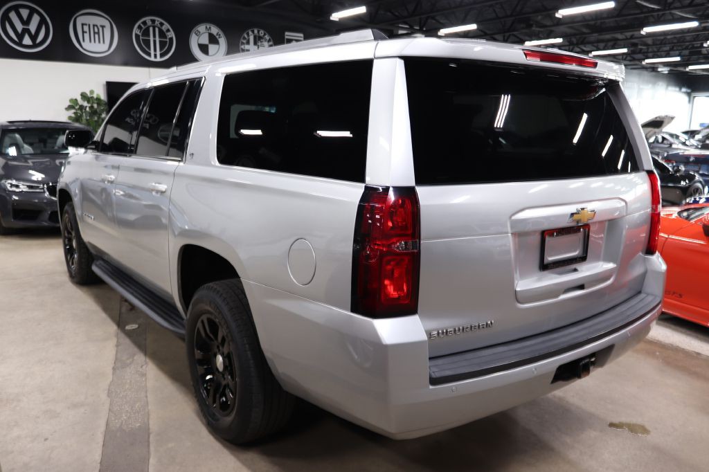 2020 Chevrolet Suburban Image 2