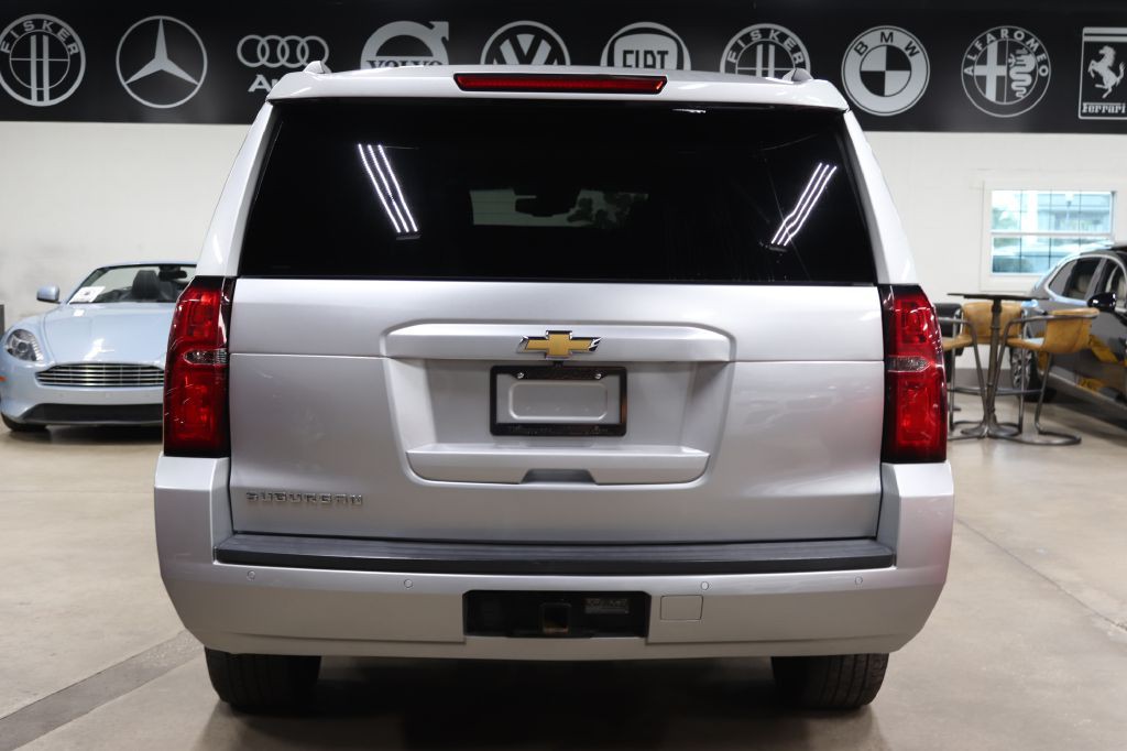 2020 Chevrolet Suburban Image 3