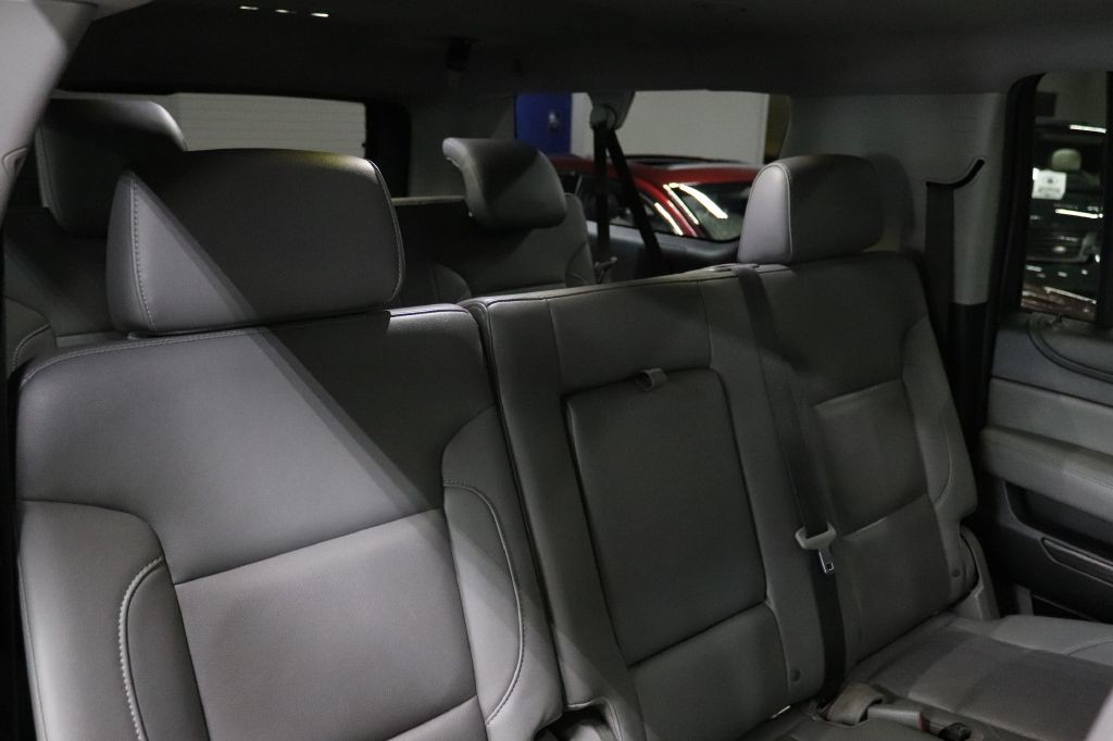 2020 Chevrolet Suburban Image 19