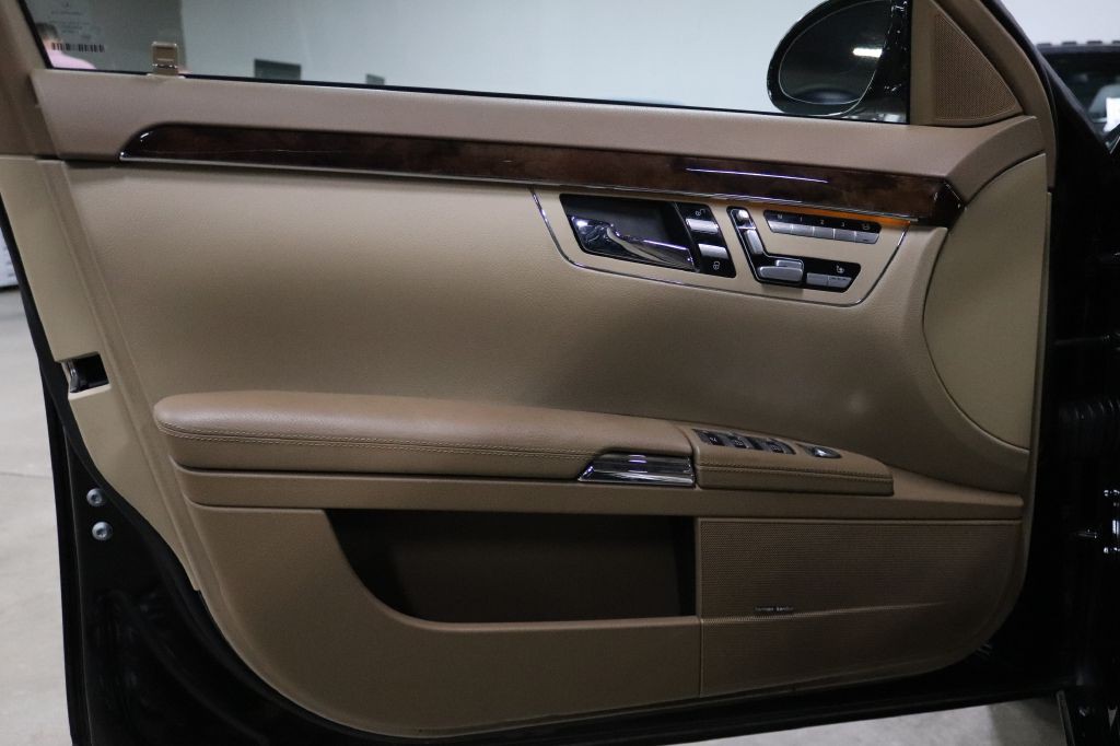 2007 Mercedes-Benz S-Class Image 10