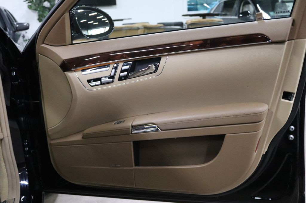 2007 Mercedes-Benz S-Class Image 22