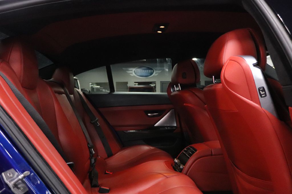 2016 BMW M6 Image 19
