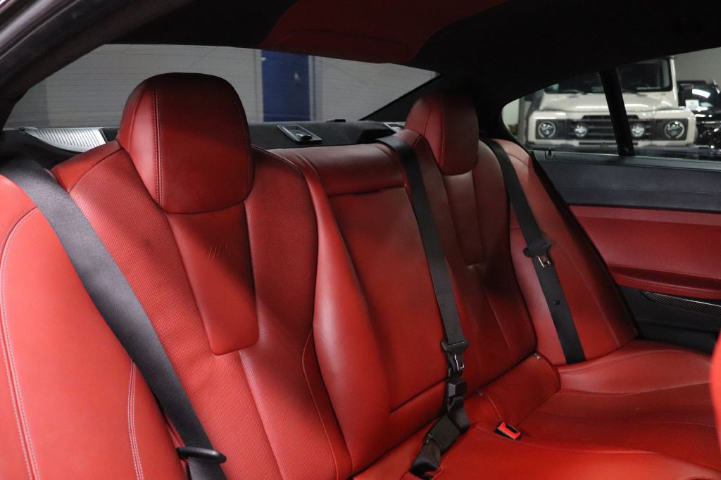 2016 BMW M6 Image 20