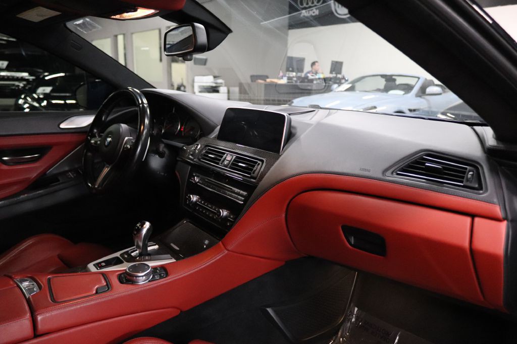 2016 BMW M6 Image 25