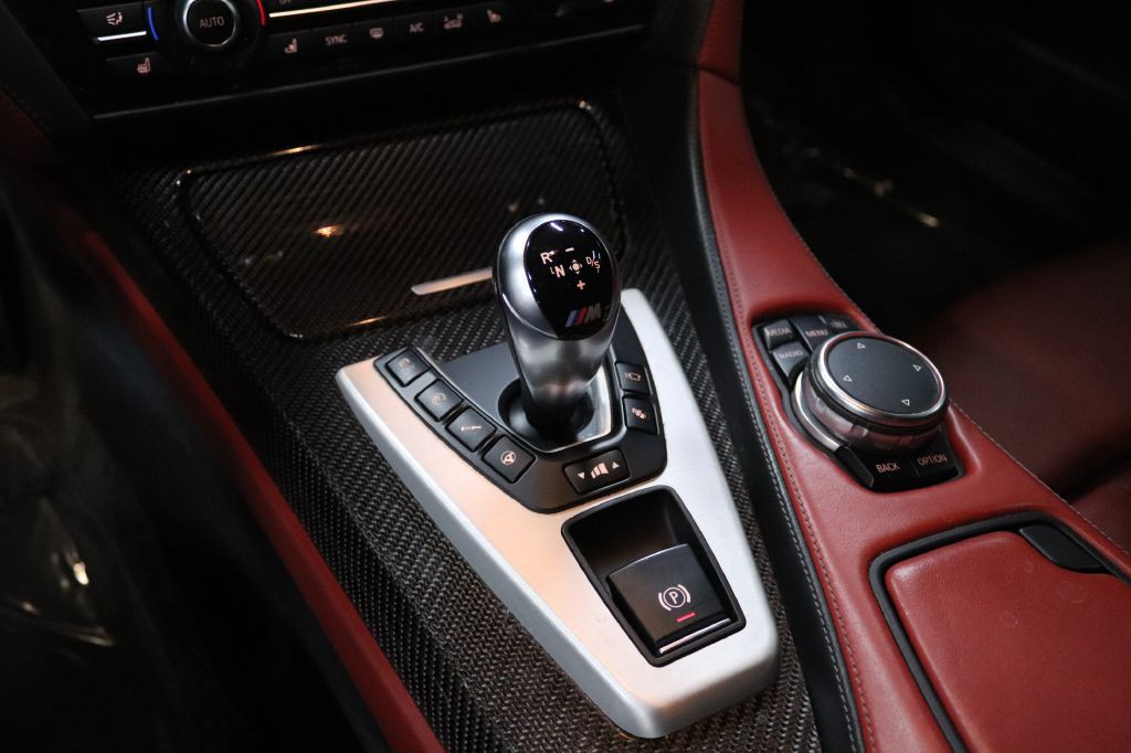 2016 BMW M6 Image 31