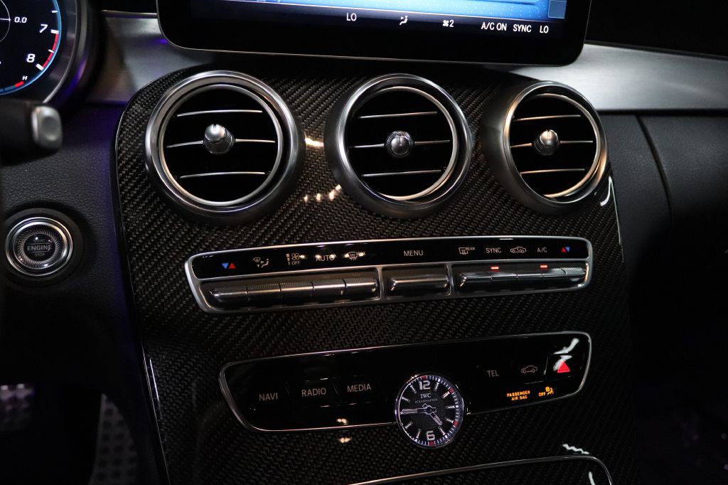 2019 Mercedes-Benz C-Class Image 25