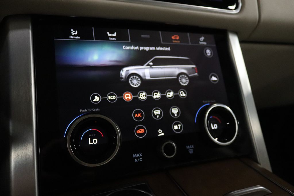 2021 Land Rover Range Rover Image 17