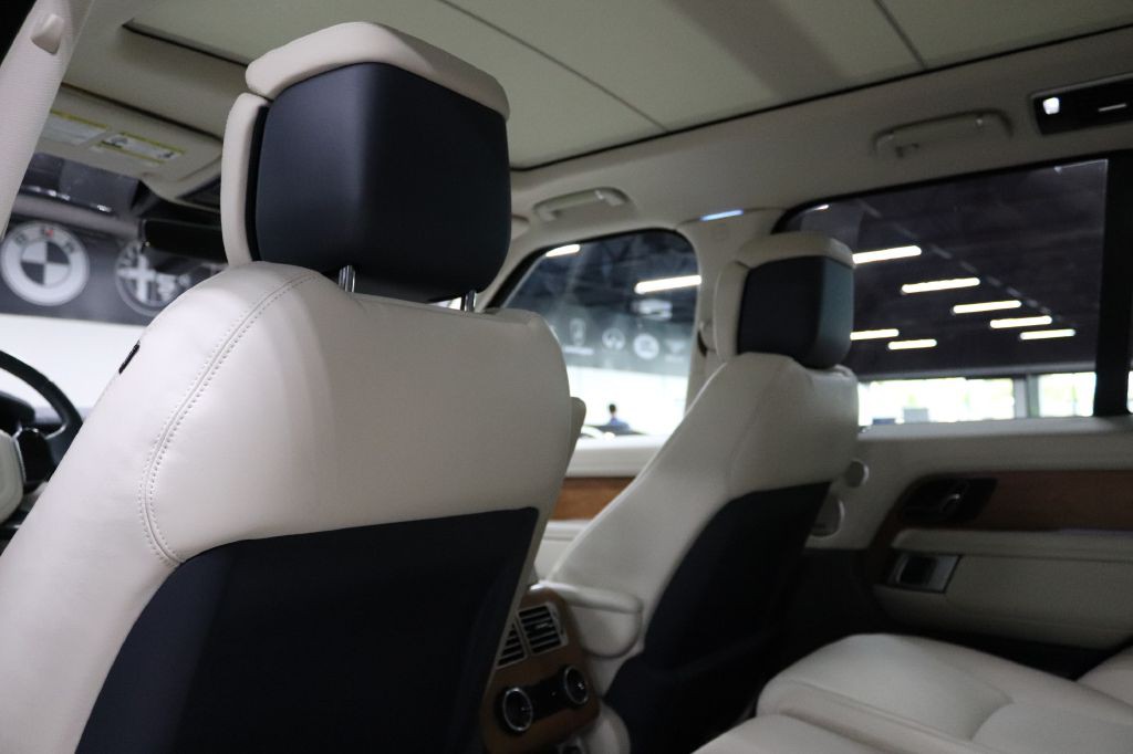 2021 Land Rover Range Rover Image 22