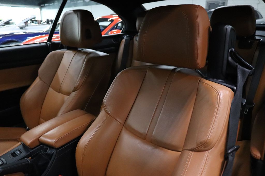 2012 BMW M3 Image 18