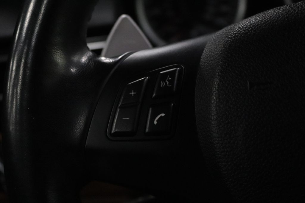 2012 BMW M3 Image 19