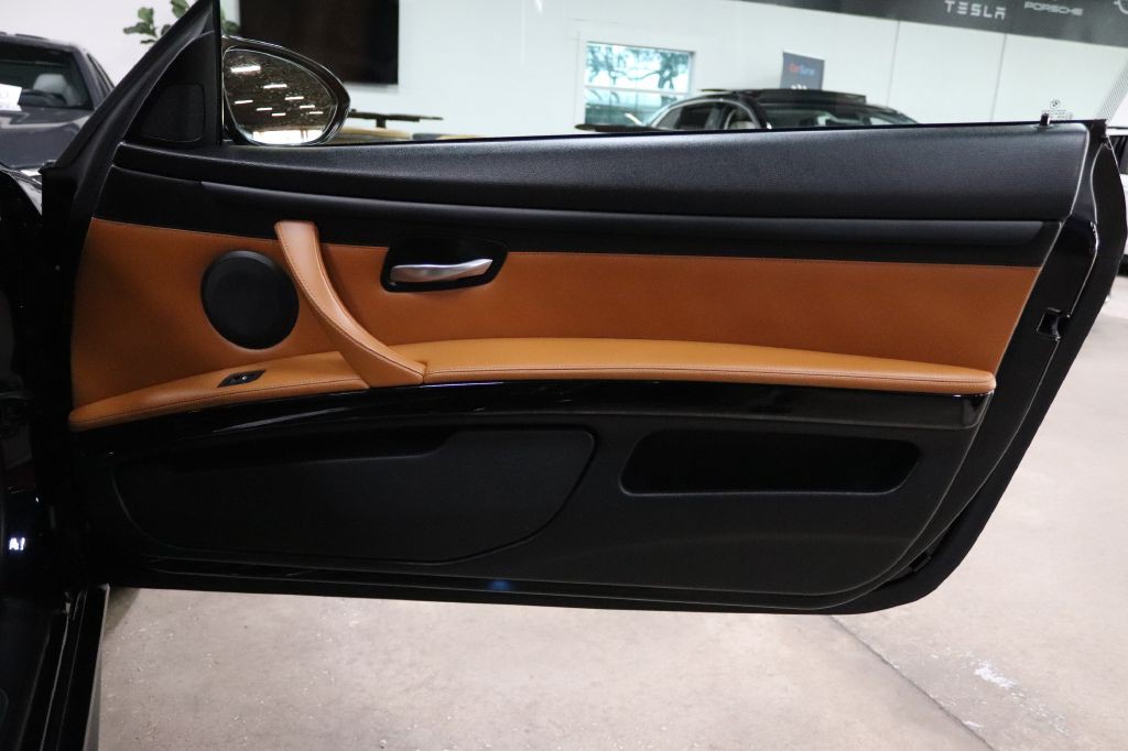 2012 BMW M3 Image 31