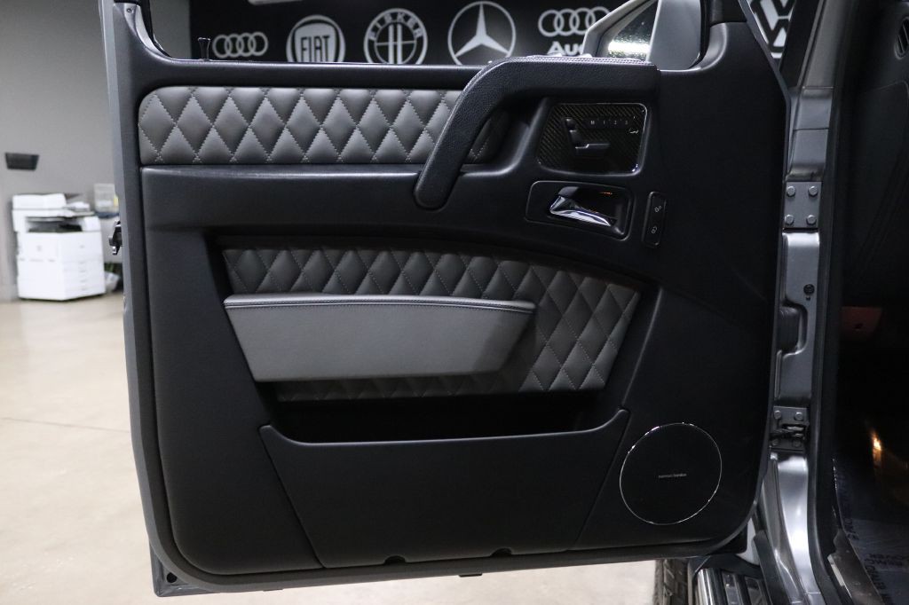 2015 Mercedes-Benz G-Class Image 9