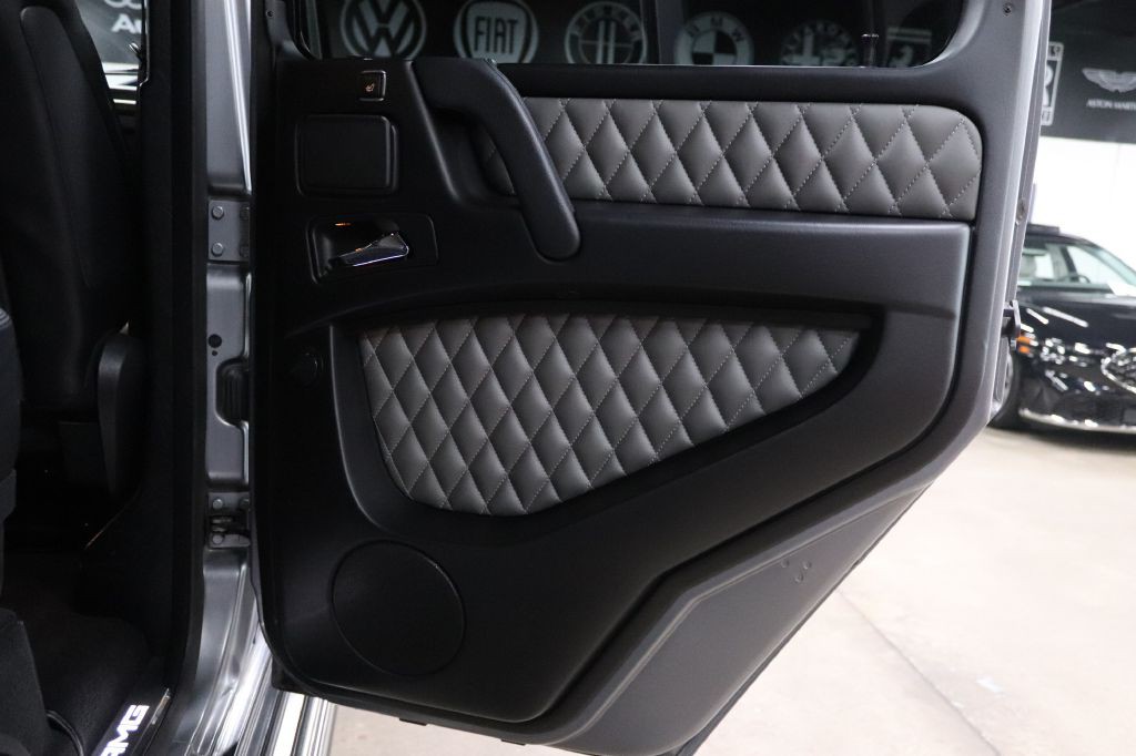 2015 Mercedes-Benz G-Class Image 24