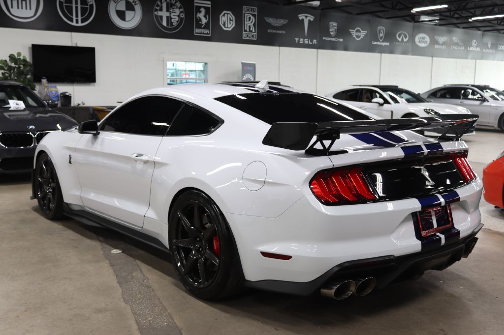 2021 Ford Mustang Image 3