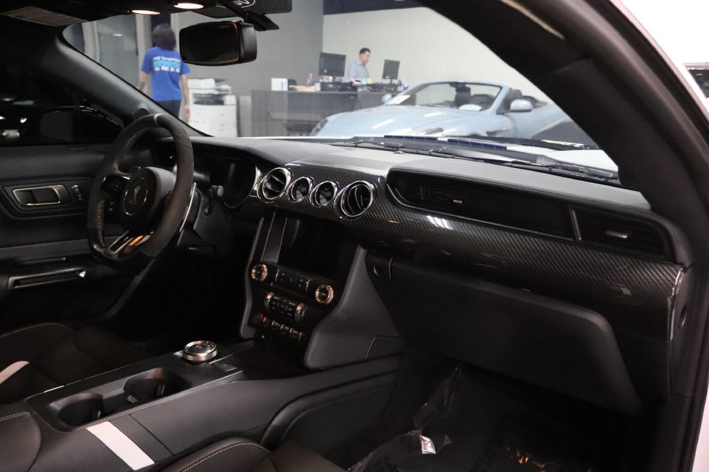 2021 Ford Mustang Image 18