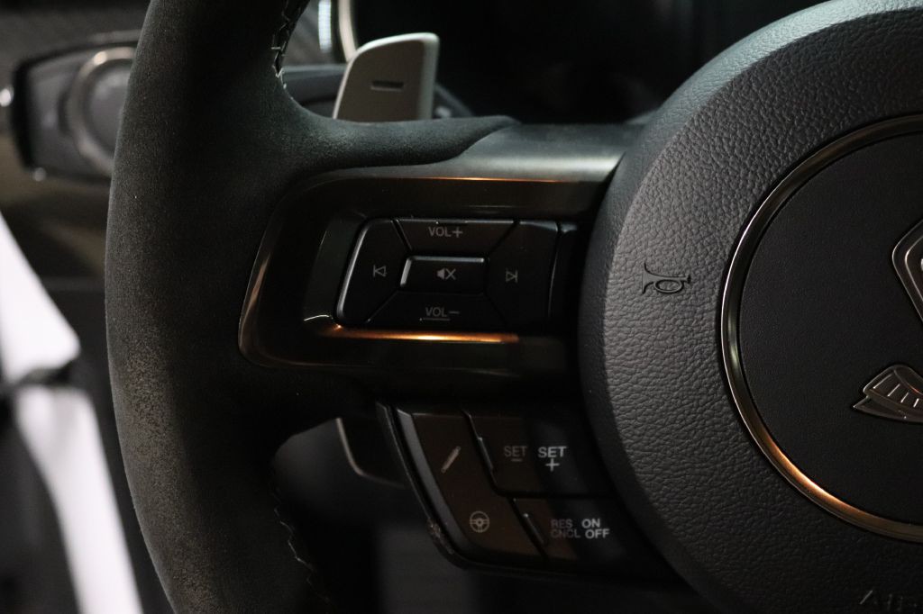 2021 Ford Mustang Image 21