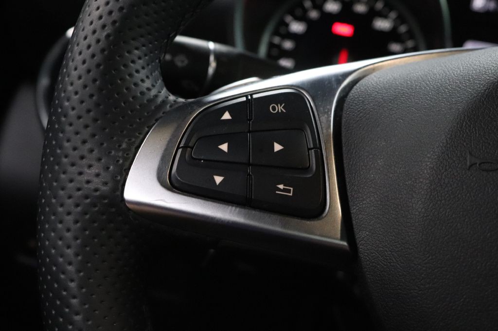 2017 Mercedes-Benz SLC-Class Image 20