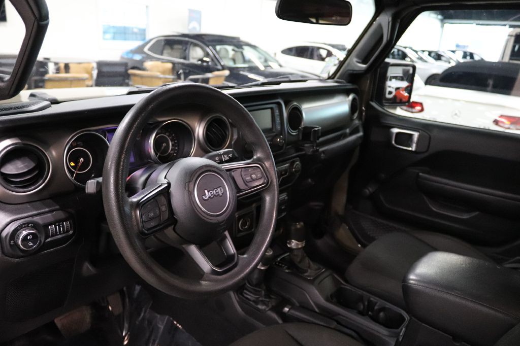 2020 Jeep Gladiator Image 12