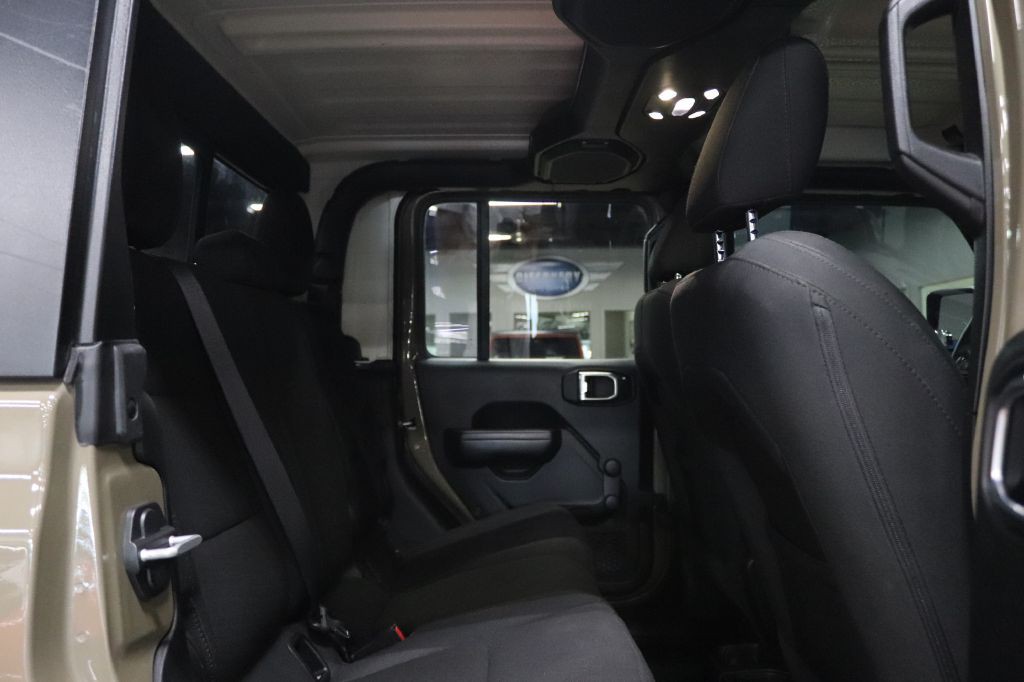 2020 Jeep Gladiator Image 18