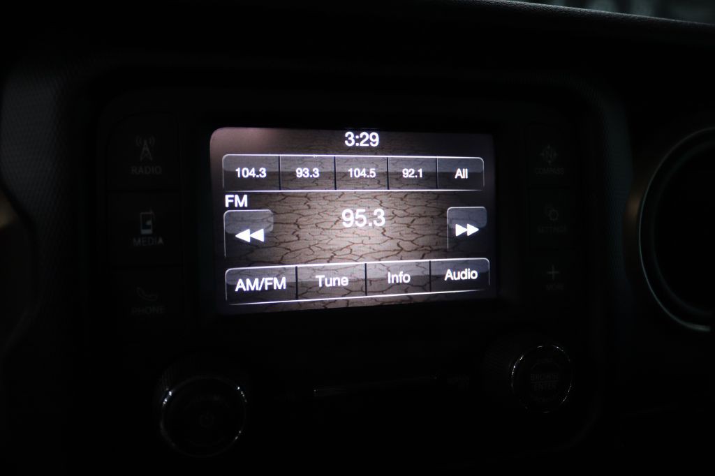 2020 Jeep Gladiator Image 31