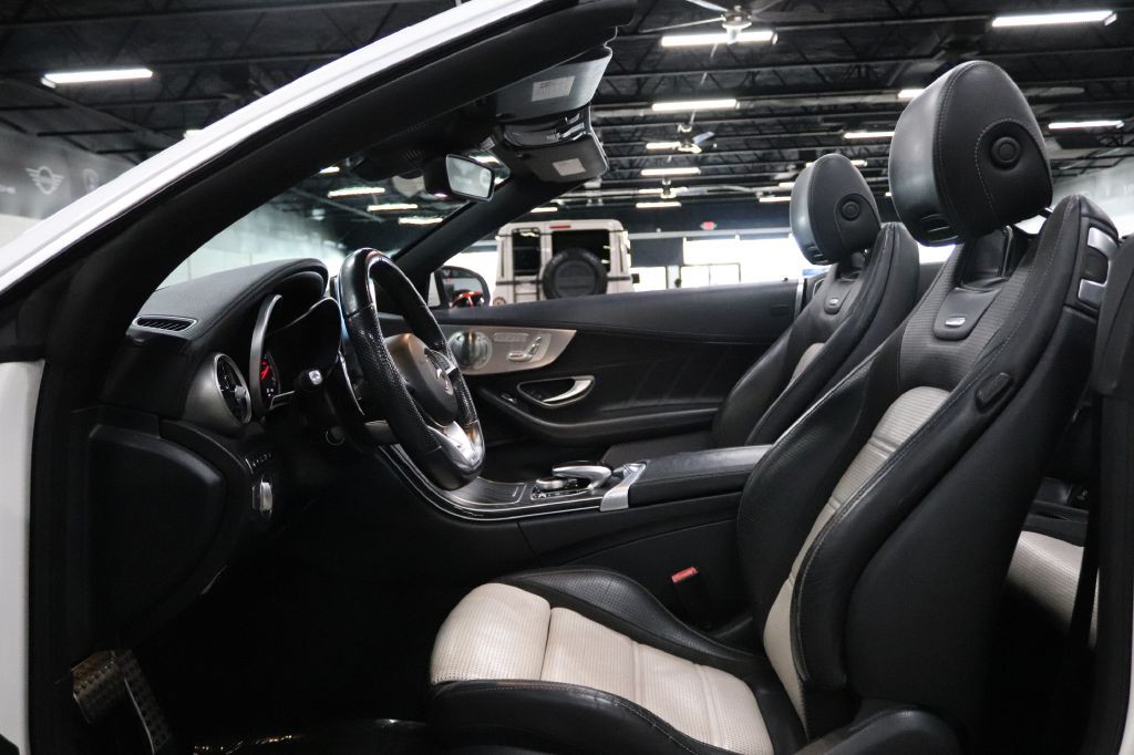 2017 Mercedes-Benz C-Class Image 17