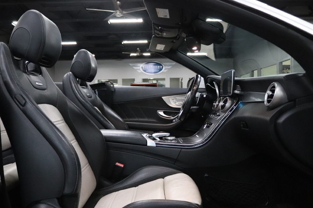 2017 Mercedes-Benz C-Class Image 23