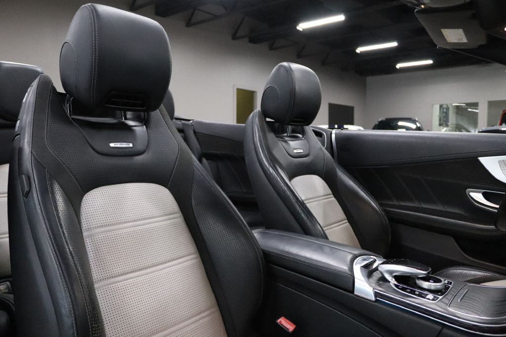 2017 Mercedes-Benz C-Class Image 24
