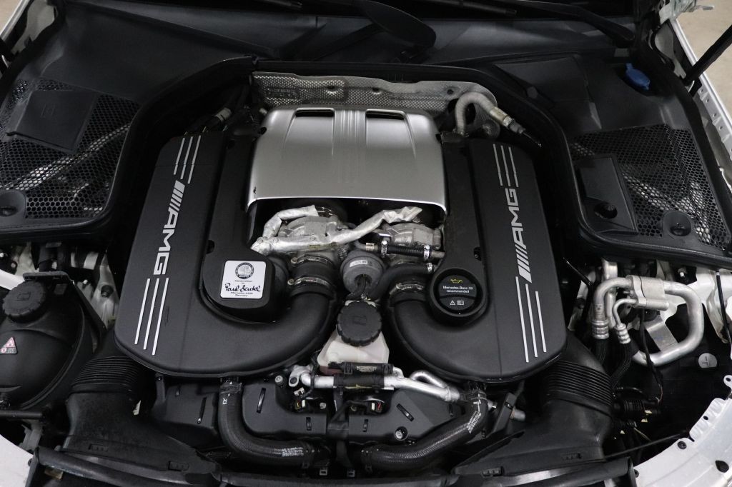 2017 Mercedes-Benz C-Class Image 26
