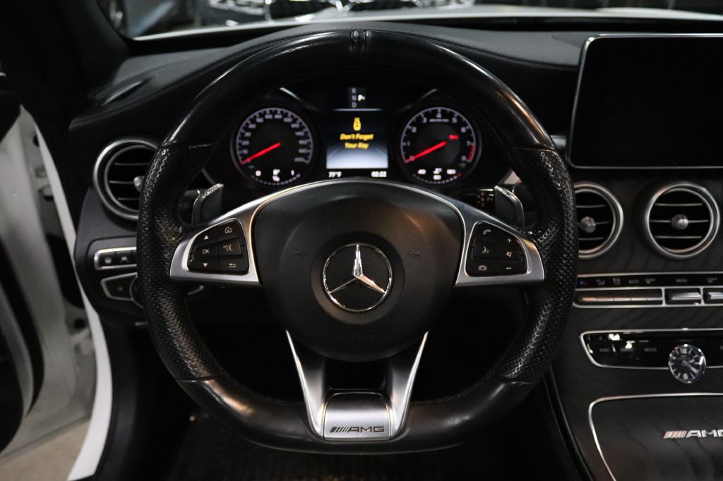 2017 Mercedes-Benz C-Class Image 27