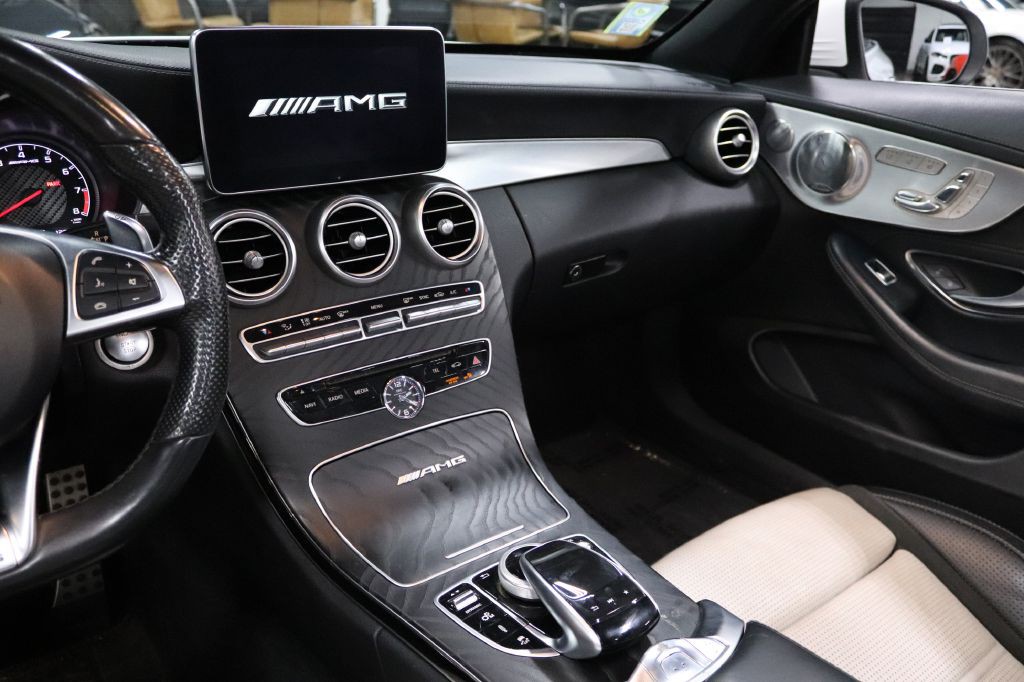 2017 Mercedes-Benz C-Class Image 30