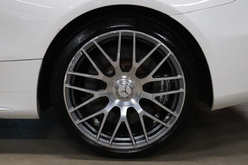 2017 Mercedes-Benz C-Class Image 39