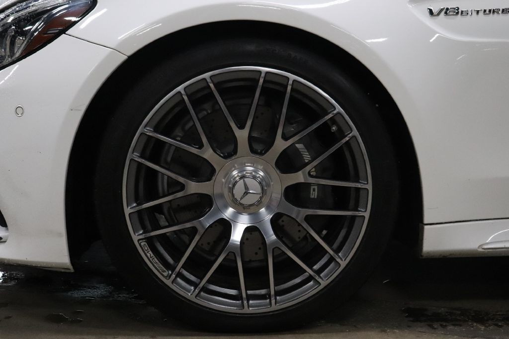 2017 Mercedes-Benz C-Class Image 38