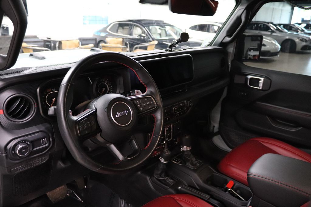2024 Jeep Wrangler Image 13