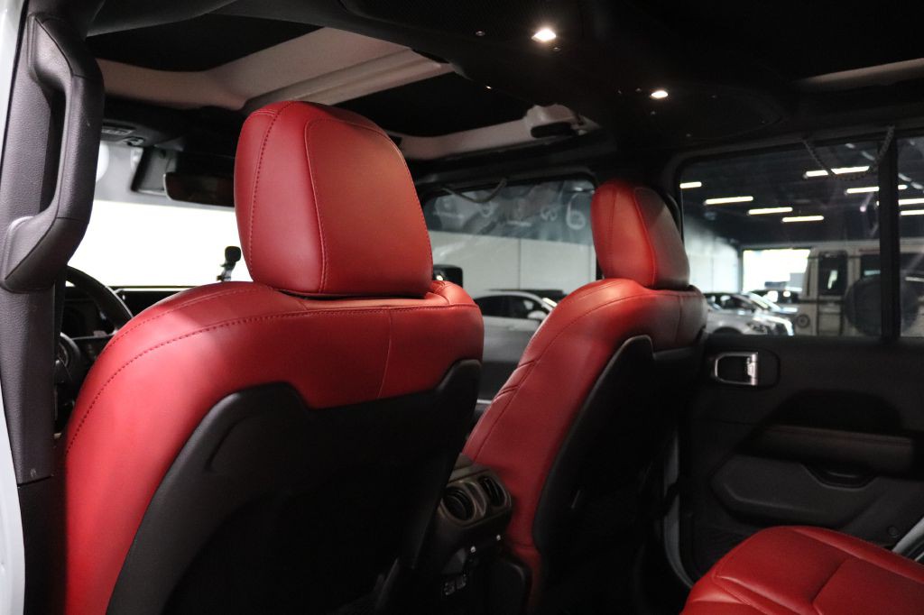 2024 Jeep Wrangler Image 17