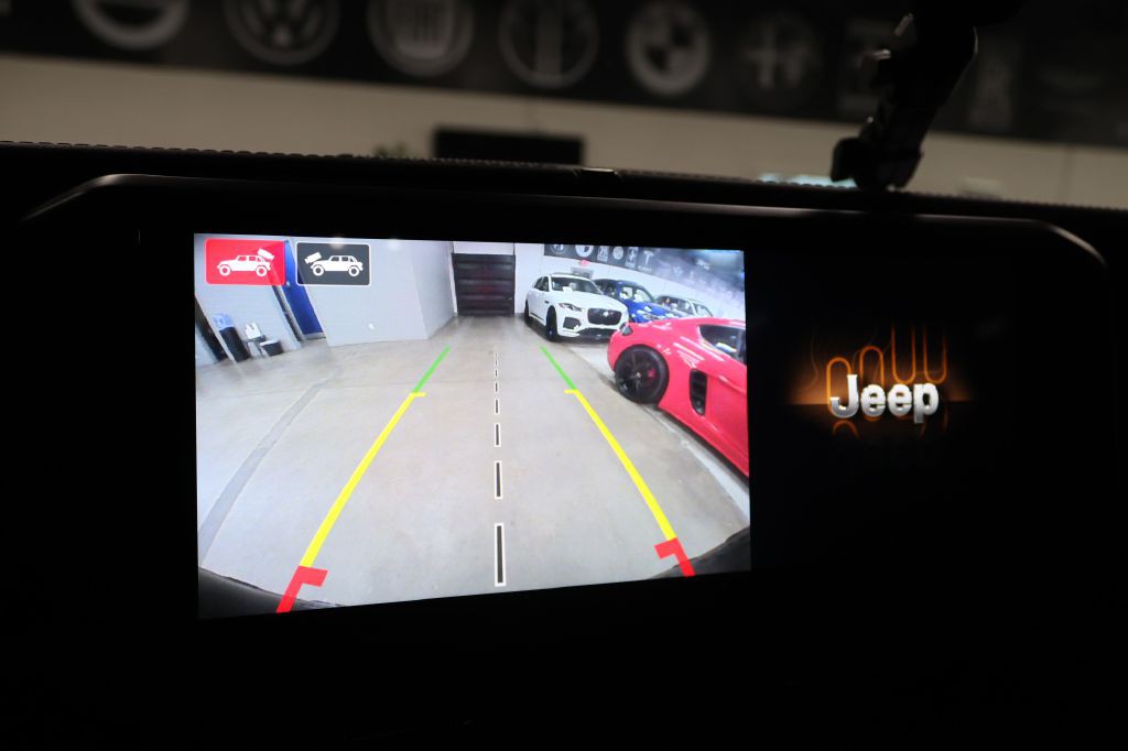 2024 Jeep Wrangler Image 33