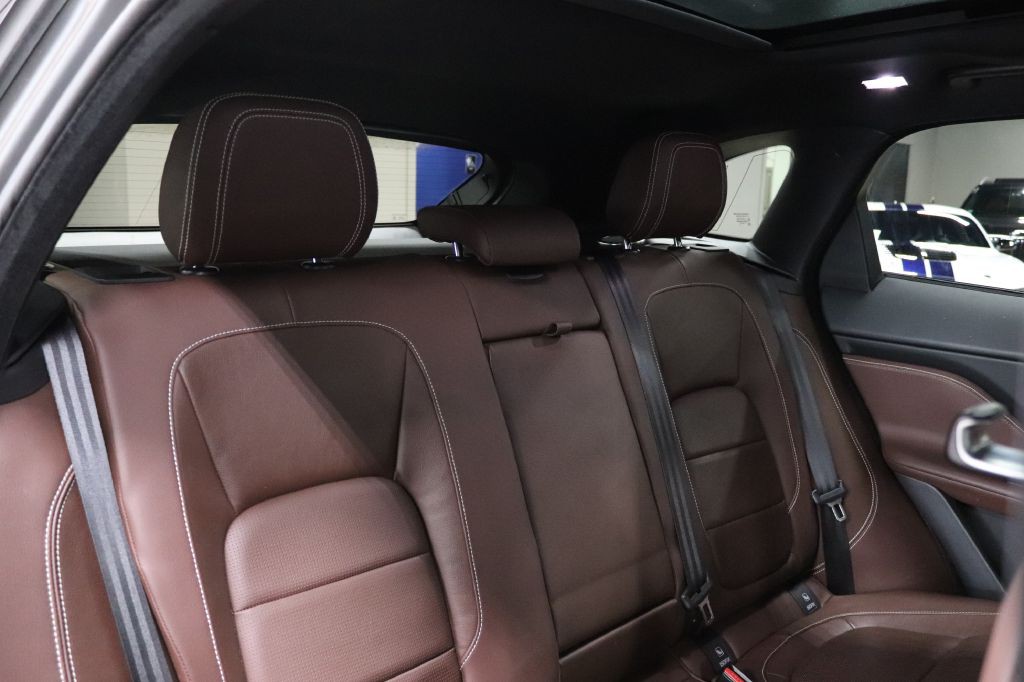 2019 Jaguar F-PACE Image 20