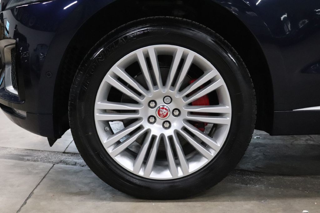 2019 Jaguar F-PACE Image 37