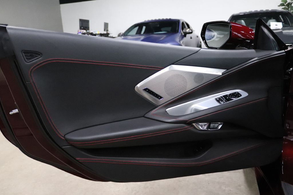 2020 Chevrolet Corvette Image 13