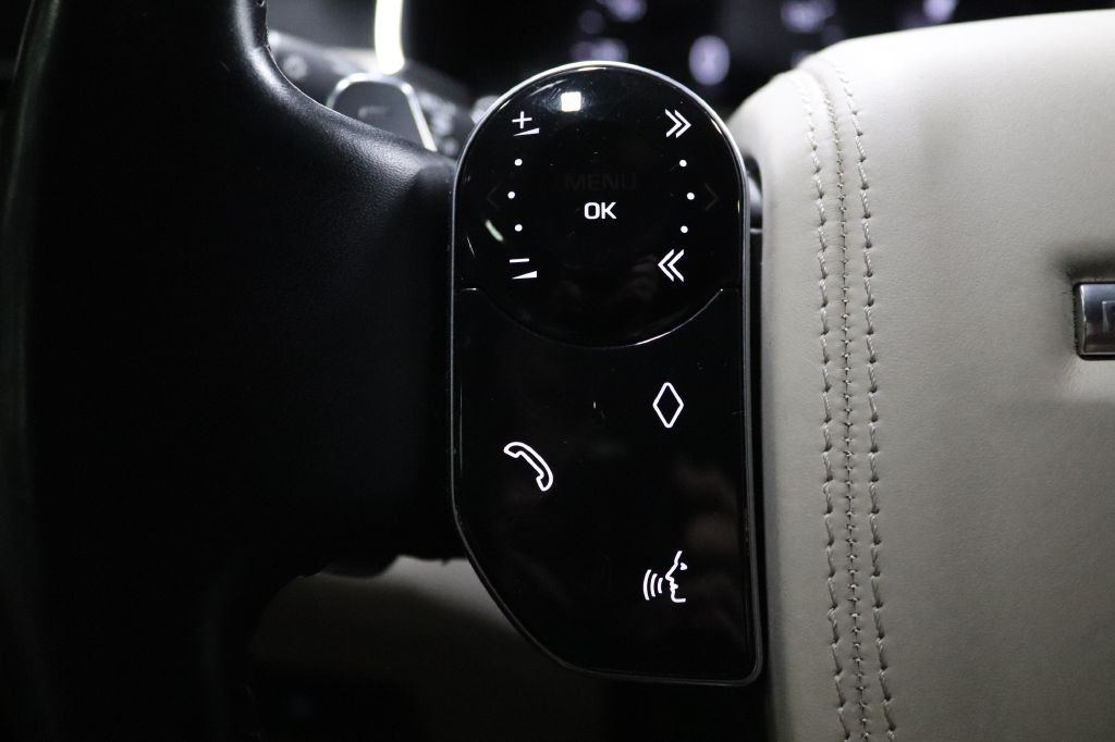 2021 Land Rover Range Rover Image 12