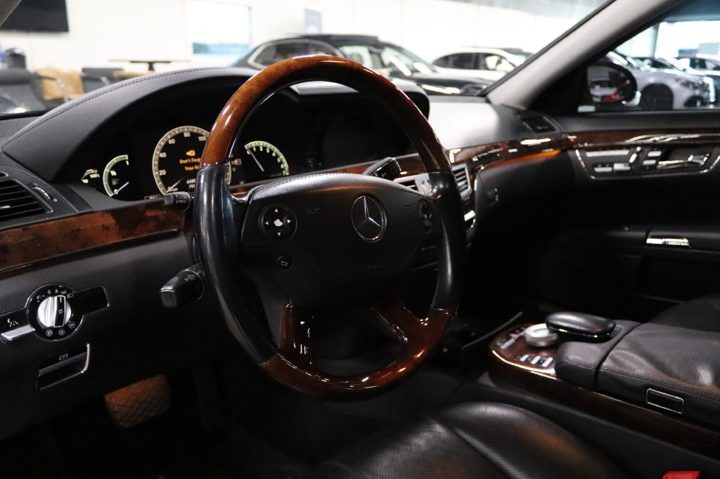 2009 Mercedes-Benz S-Class Image 10