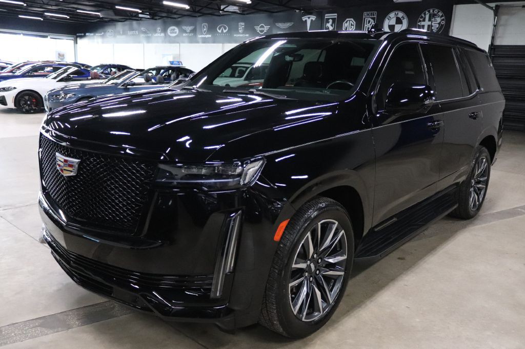 2022 Cadillac Escalade Image 1