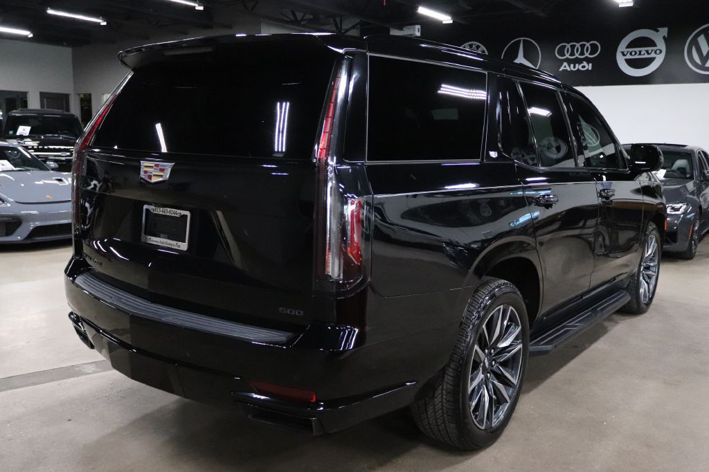 2022 Cadillac Escalade Image 5