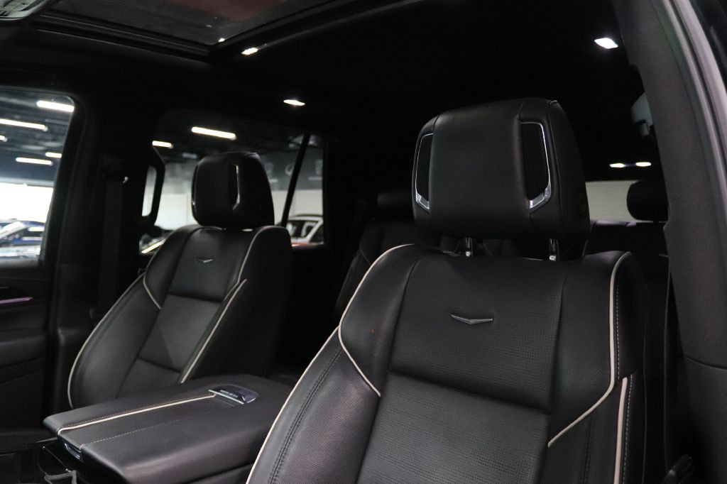 2022 Cadillac Escalade Image 11