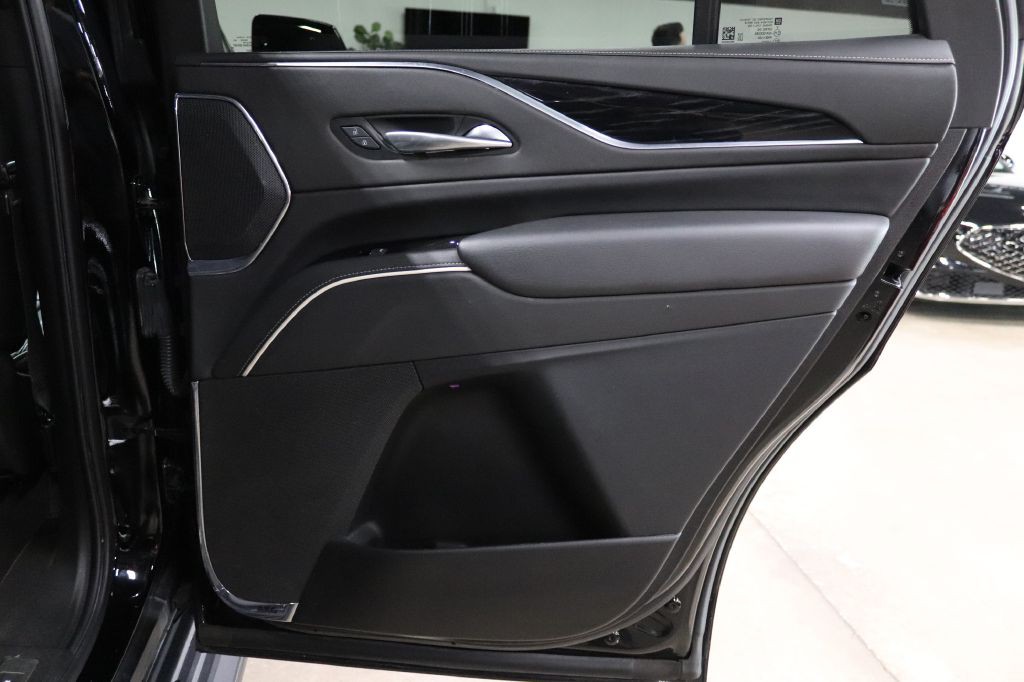 2022 Cadillac Escalade Image 18