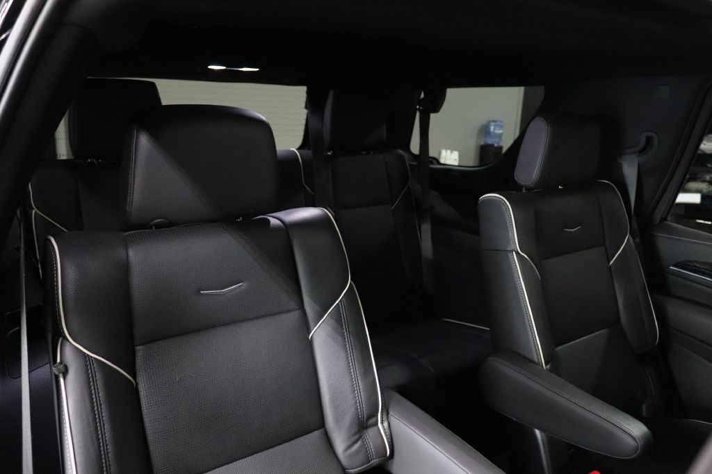 2022 Cadillac Escalade Image 20