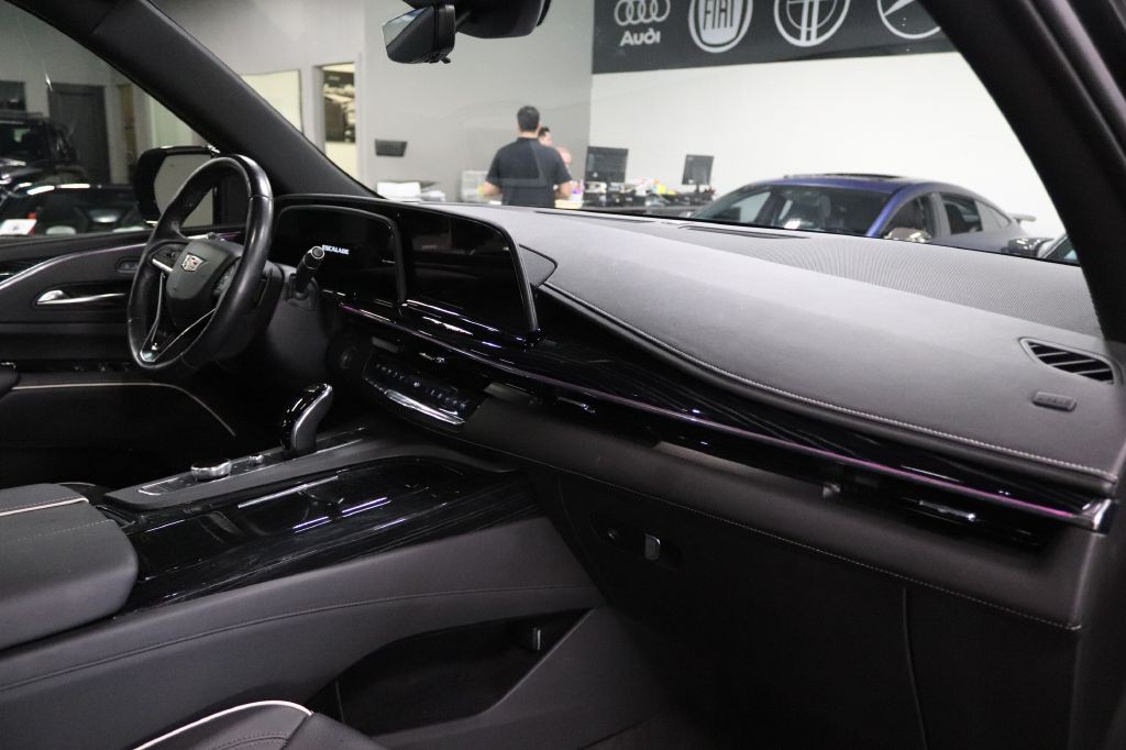 2022 Cadillac Escalade Image 25