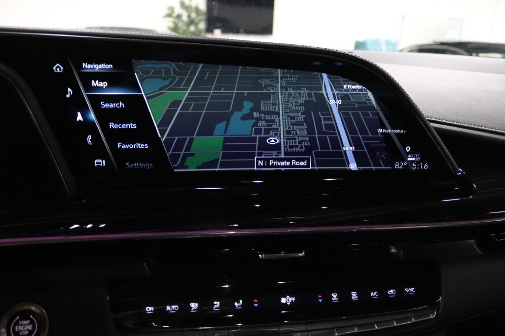 2022 Cadillac Escalade Image 32