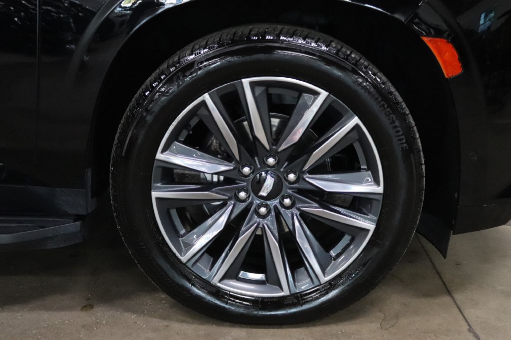 2022 Cadillac Escalade Image 40