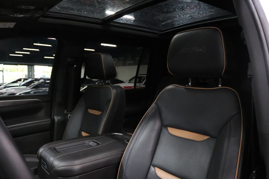 2022 GMC Yukon Image 11