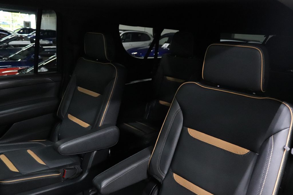 2022 GMC Yukon Image 15